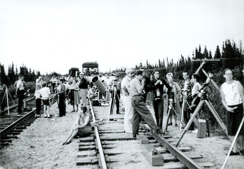 Crowd of Observers