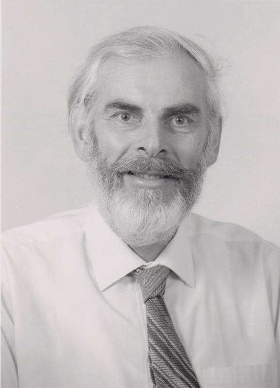 Dr. Alan Batten